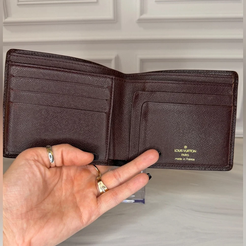 Louis Vuitton Deep Maroon Taiga Leather Men’s Bifold Wallet | Full Set
